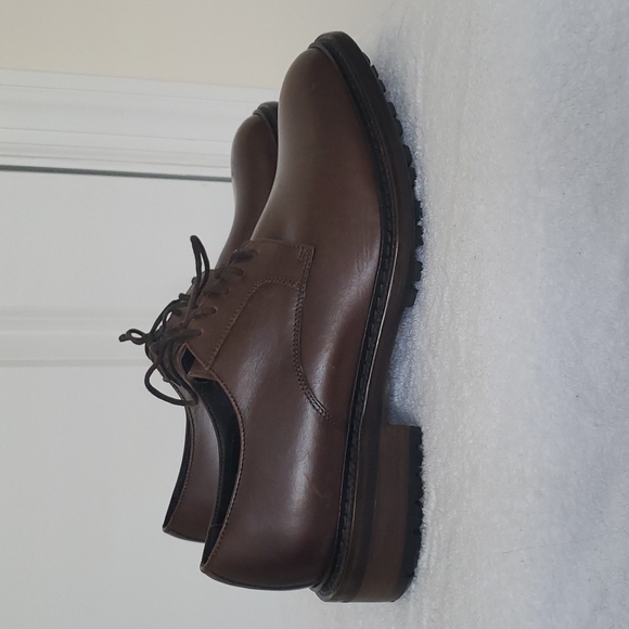 New! Never worn! Brooks Brothers Italian leather dress shoe. Size 8.5 main image 4